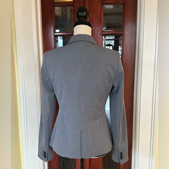 Banana Republic | Gray Classic Blazer, Size 4 - Picture 4 of 9